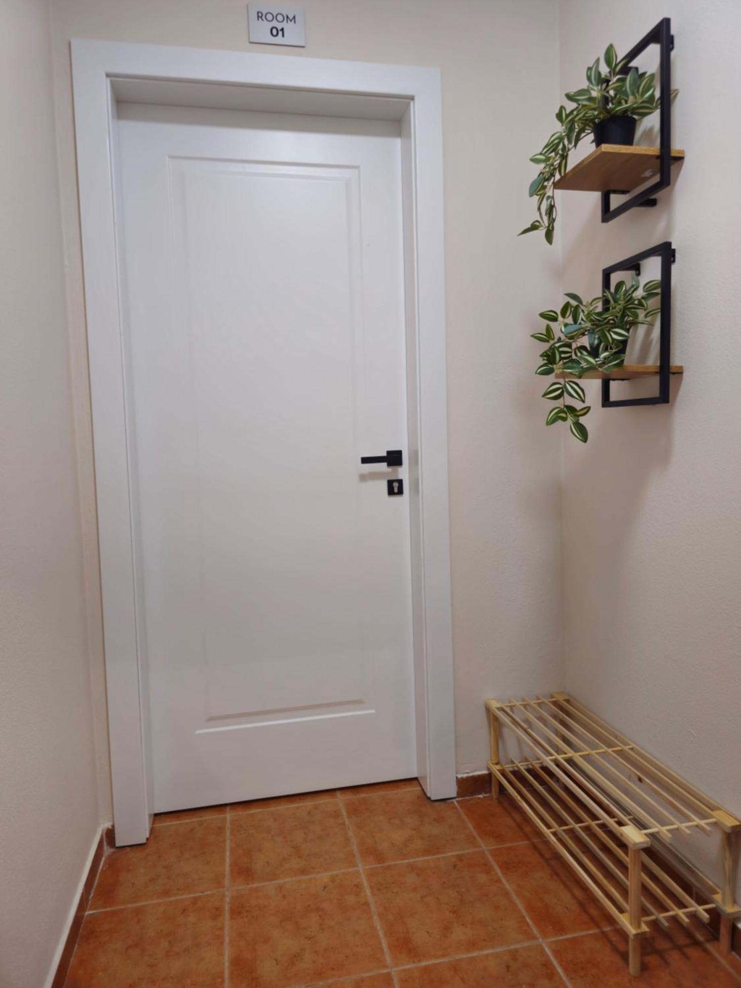 Center Cozy Nest Hotel Tiranë Ngoại thất bức ảnh